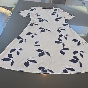 Chic White and Navy Leaf Pattern Semi Sheer Midi Dress With Pockets